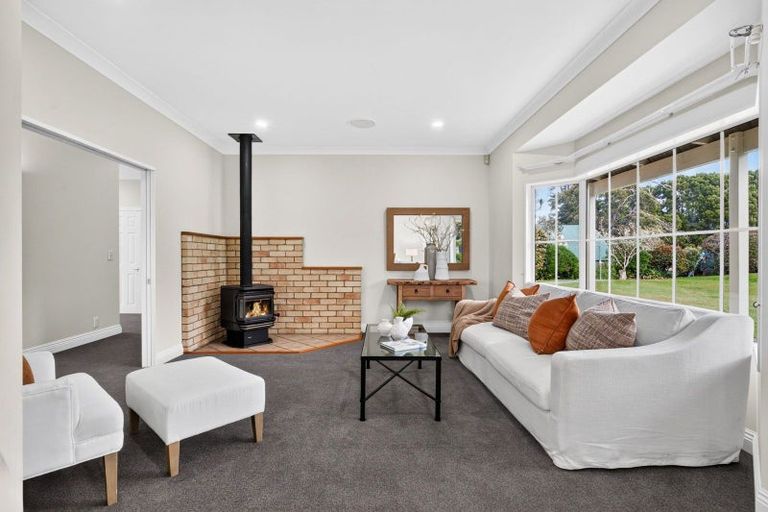 Photo of property in 154 Awa Road, Kumeu, 0891