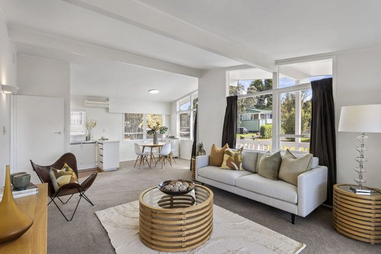 Photo of property in 7 Kathleen Street, Totara Vale, Auckland, 0627