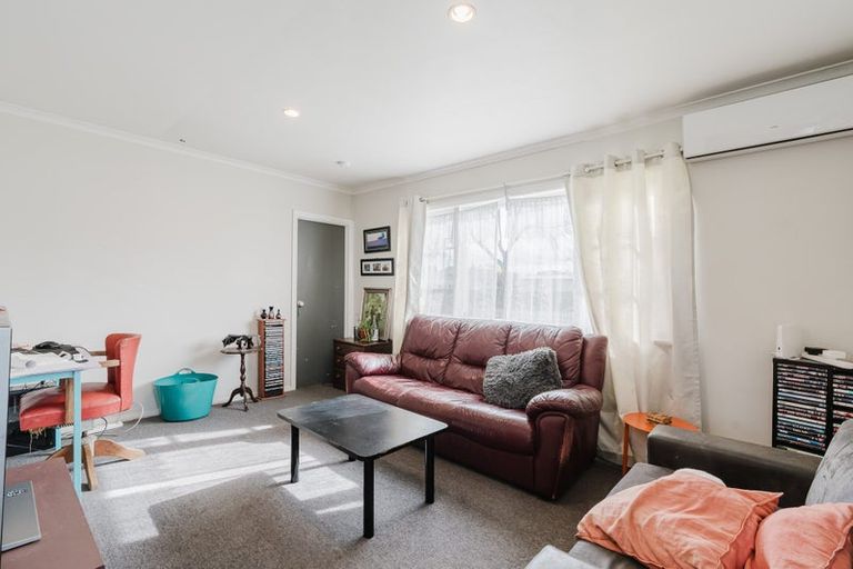 Photo of property in 9 Breckons Avenue, Nawton, Hamilton, 3200