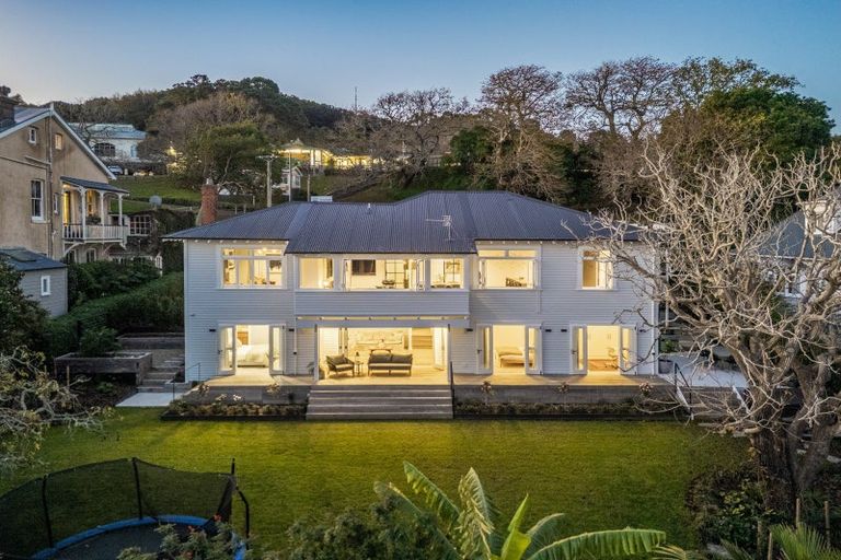 Photo of property in 19 Kerr Street, Devonport, Auckland, 0624