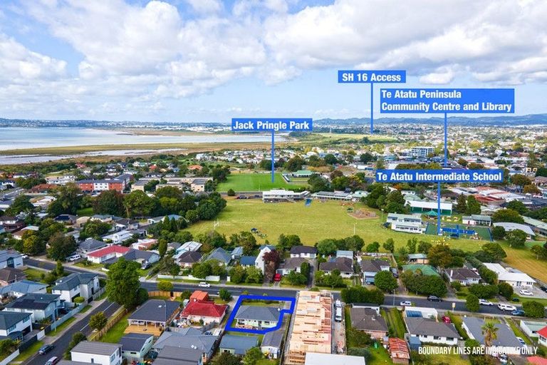 Photo of property in 23 Hereford Street, Te Atatu Peninsula, Auckland, 0610