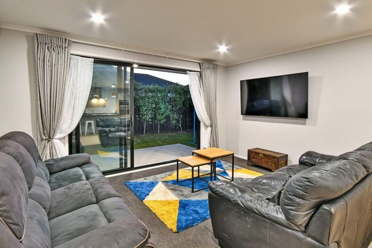 Photo of property in 13 Harry Richards Way, Pokeno, 2402