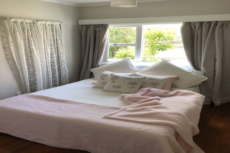 Photo of property in 1/40 Nile Road, Milford, Auckland, 0620