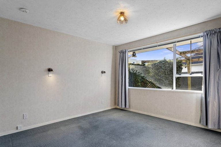 Photo of property in 1/395 Withells Road, Avonhead, Christchurch, 8042
