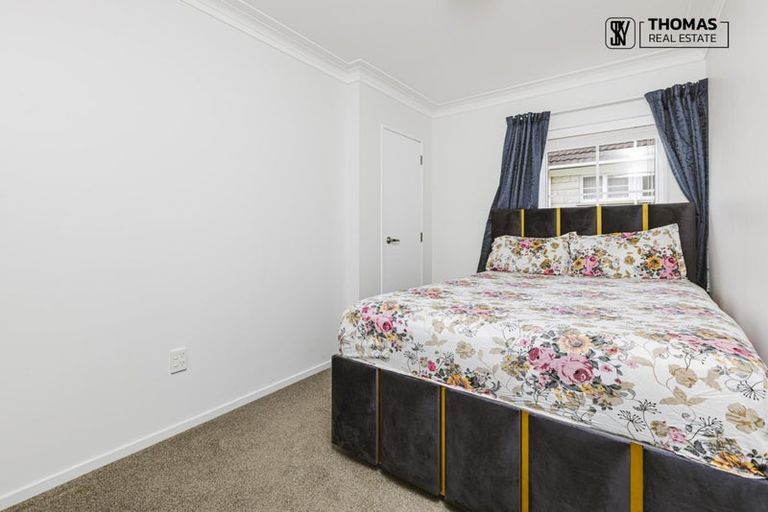 Photo of property in 2/2 Tampin Road, Hillpark, Auckland, 2102