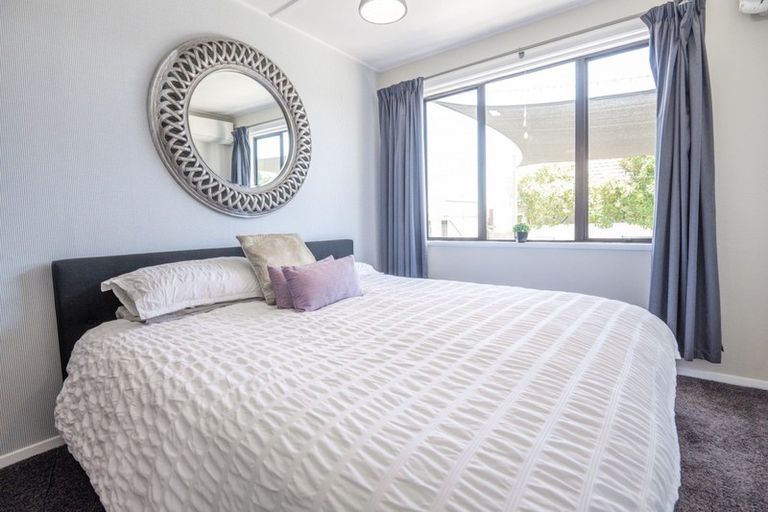 Photo of property in 700 Kowhai Street, Mahora, Hastings, 4120