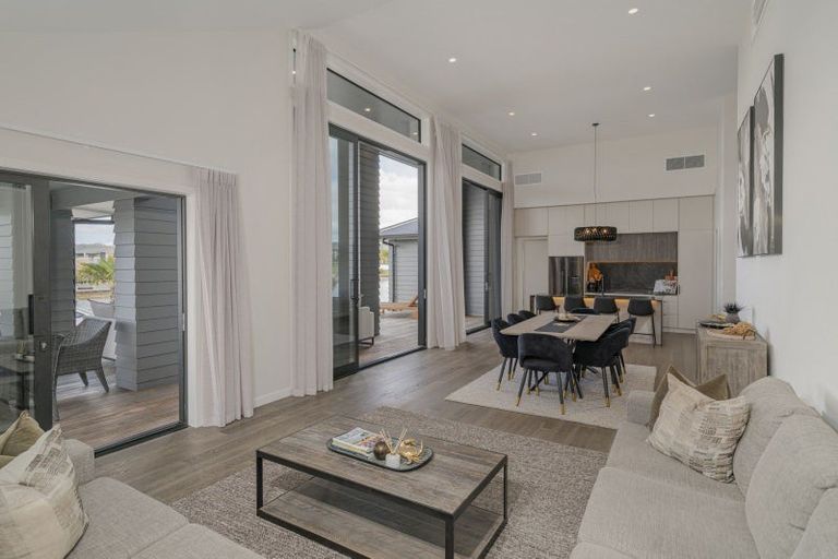 Photo of property in 13 Awatea Drive, Whitianga, 3510