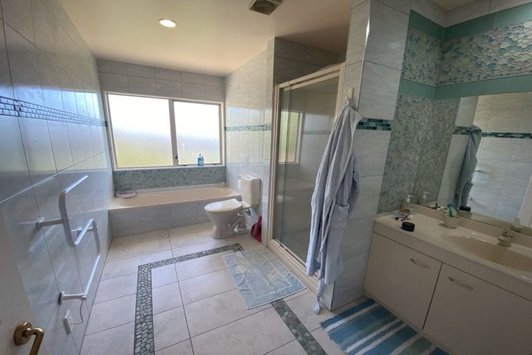 Photo of property in 3 Radstock Grove, Churton Park, Wellington, 6037