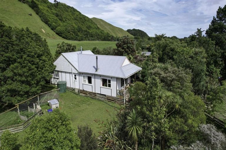 Photo of property in 611 Otaki Gorge Road, Hautere, Otaki, 5582