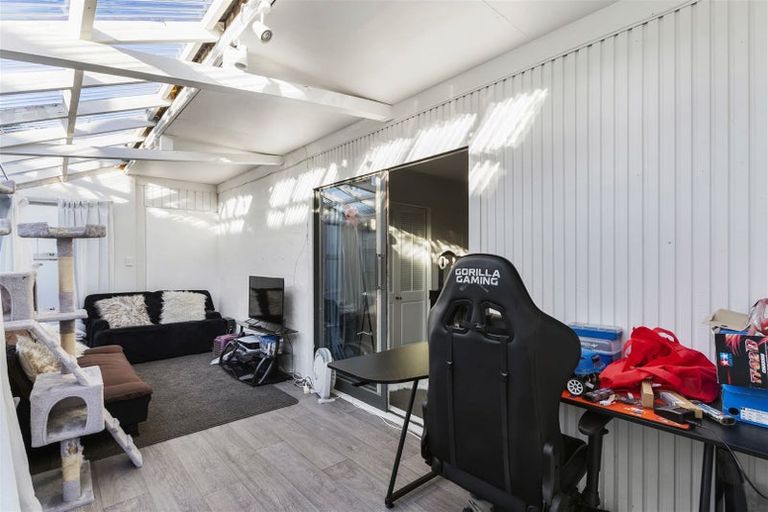 Photo of property in 52a Hatton Road, Orewa, 0931