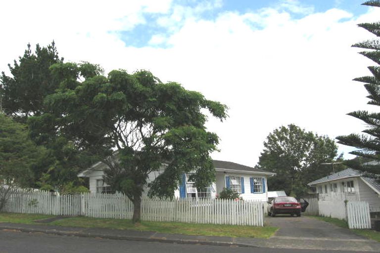 Photo of property in 90 Lynn Road, Bayview, Auckland, 0629