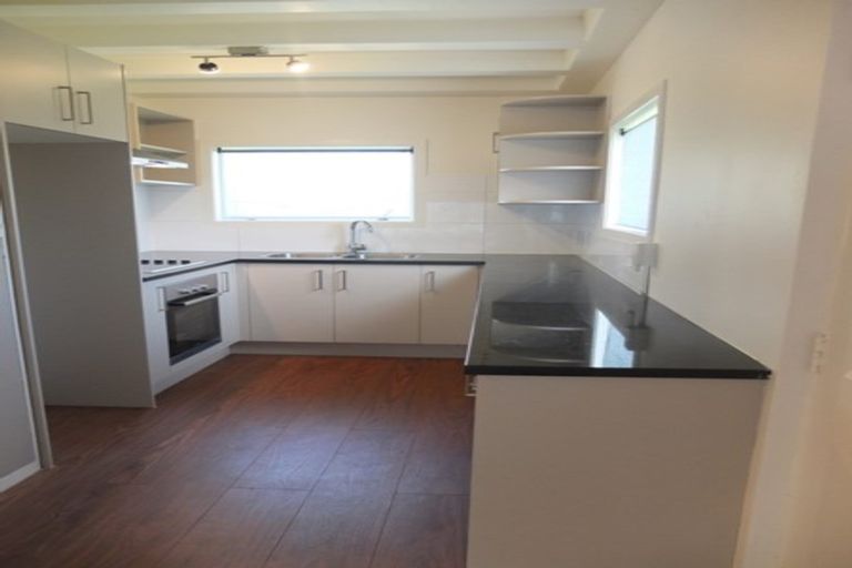 Photo of property in 1/1a Oates Road, Glen Eden, Auckland, 0602