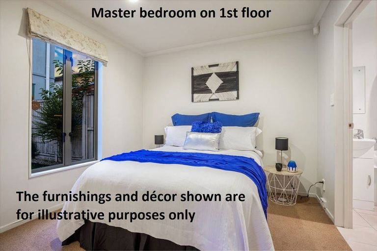 Photo of property in 37 Verdale Circle, Glen Eden, Auckland, 0602