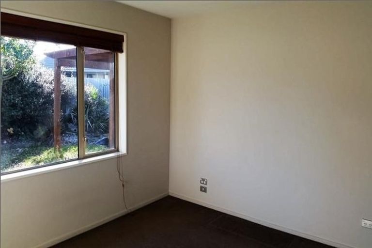 Photo of property in 12 Okuku Place, Hei Hei, Christchurch, 8042