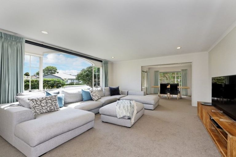 Photo of property in 22 Starlight Cove, Hobsonville, Auckland, 0618