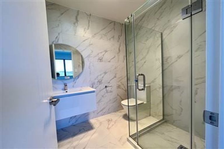 Photo of property in 90 Tarapuka Road, Westgate, Auckland, 0814