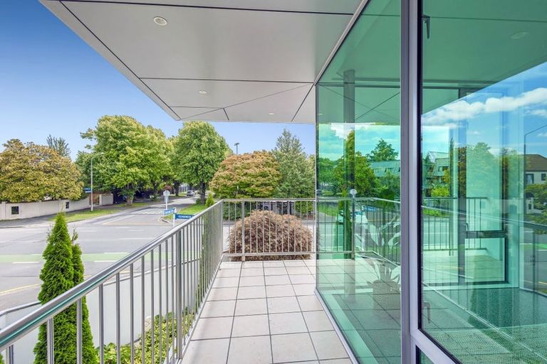 Photo of property in 22 Darvel Street, Riccarton, Christchurch, 8011