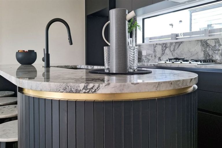 Photo of property in 7/5 Lemon Grove Lane, Greenhithe, Auckland, 0632