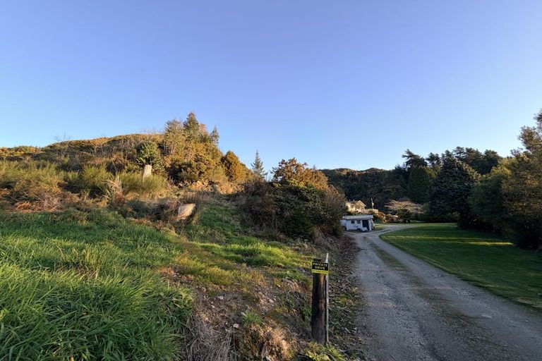 Photo of property in 9 Rosstown Road, Reefton, 7830