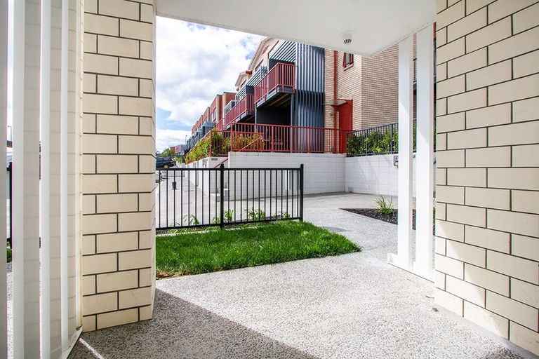 Photo of property in 43 Weir Lane, Silverdale, 0932