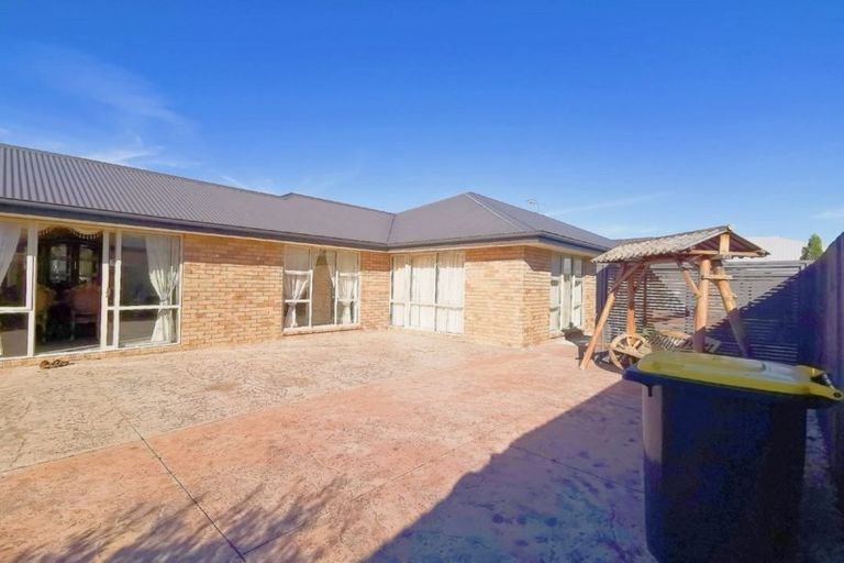 Photo of property in 2 Okuku Place, Hei Hei, Christchurch, 8042