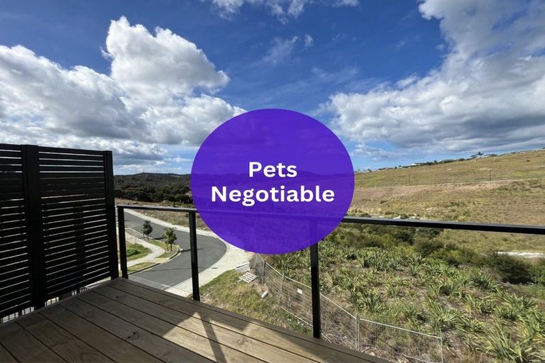 Photo of property in 4/23 Makomako Drive, Orewa, 0931