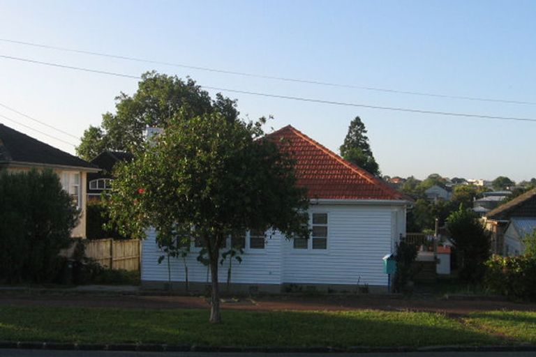 Photo of property in 37 Harapaki Road, Meadowbank, Auckland, 1072