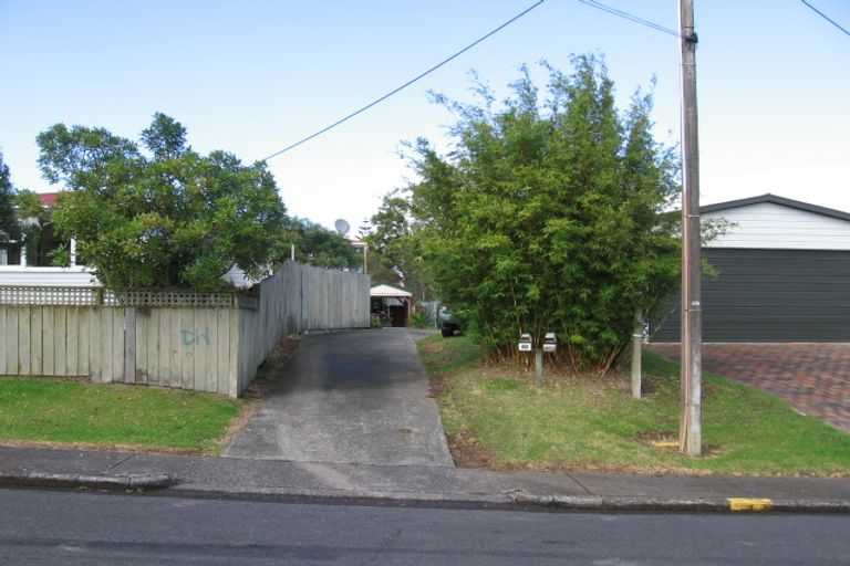 Photo of property in 48 Longburn Road, Henderson, Auckland, 0610