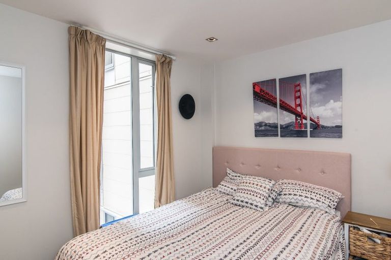 Photo of property in Piermont Apartments, 3i/82 Cable Street, Te Aro, Wellington, 6011