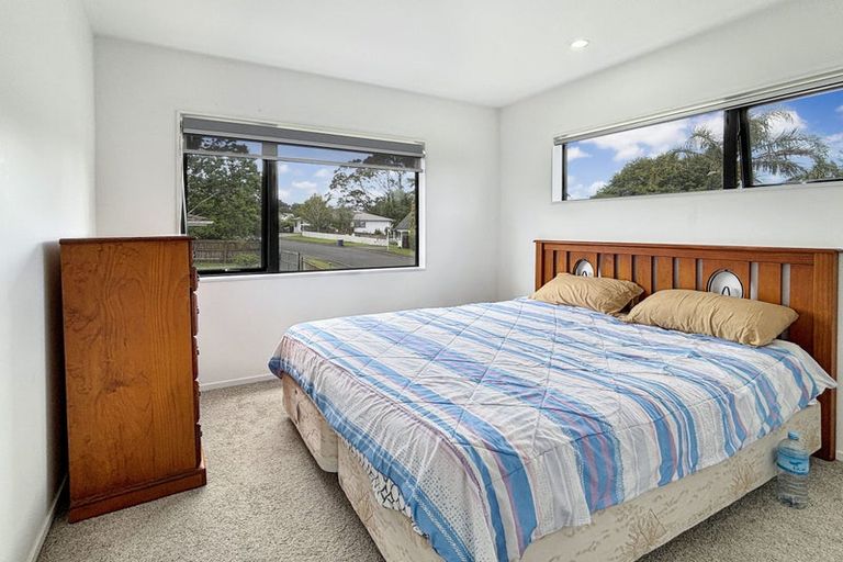 Photo of property in 2 Peterhouse Place, West Harbour, Auckland, 0618