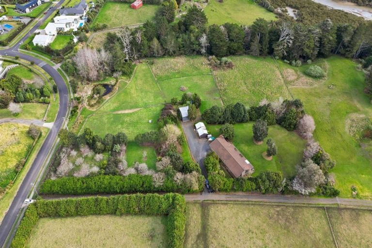 Photo of property in 112a Mcrobbie Road, Kingseat, Papakura, 2580