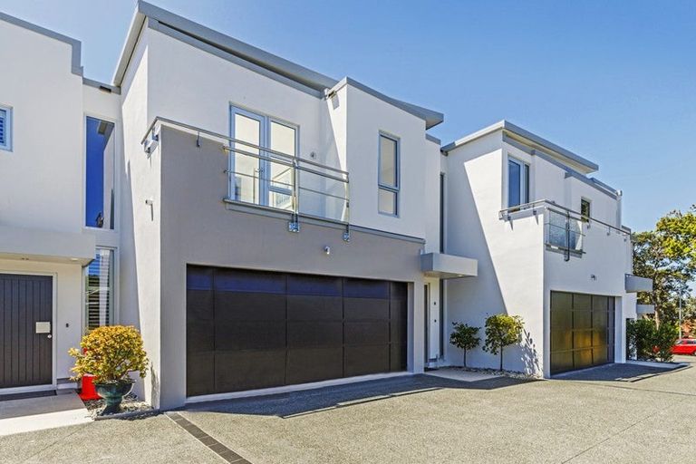 Photo of property in 6/258 Hurstmere Road, Takapuna, Auckland, 0622