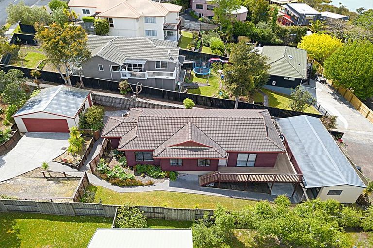 Photo of property in 113 West Harbour Drive, West Harbour, Auckland, 0618