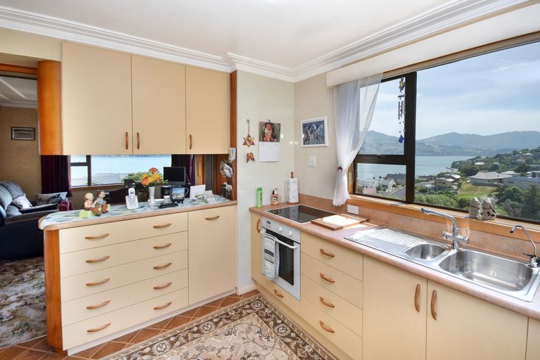 Photo of property in 30 Bayne Terrace, Macandrew Bay, Dunedin, 9014
