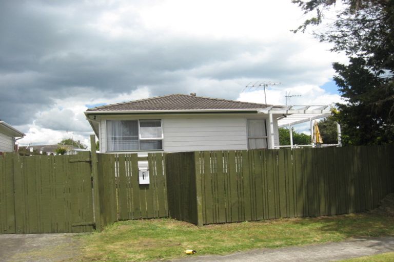 Photo of property in 1 Hobman Place, Manurewa, Auckland, 2102