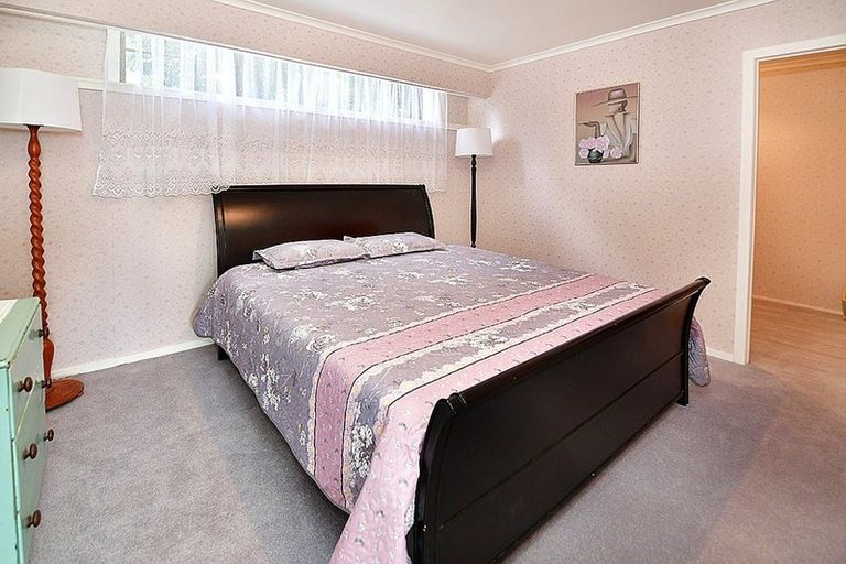 Photo of property in 1295 Whangaparaoa Road, Army Bay, Whangaparaoa, 0930