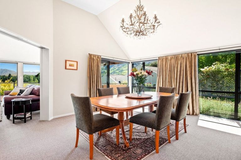 Photo of property in 5 Cotter Avenue, Arrowtown, 9302