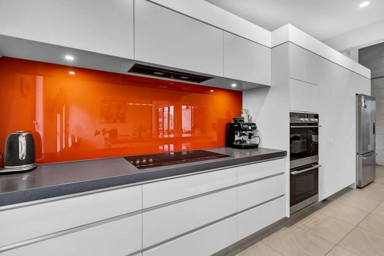 Photo of property in 59 Links Drive, Waiwhakaiho, New Plymouth, 4312