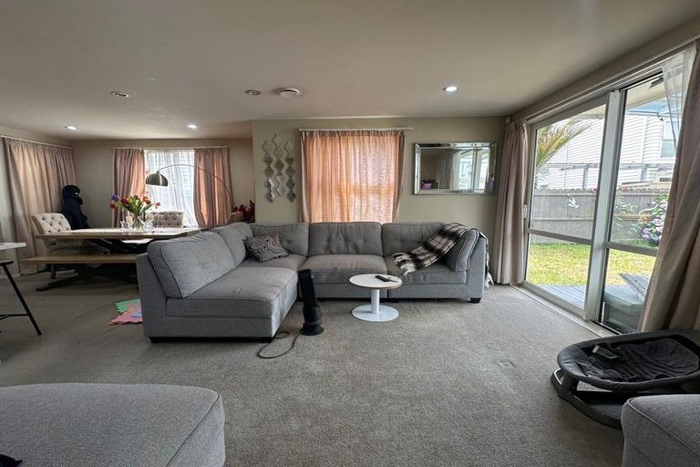 Photo of property in 23 Mcginty Street, Takanini, 2112