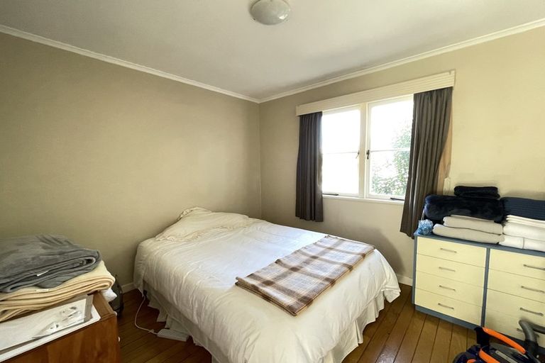 Photo of property in 25 Lake Road, Northcote, Auckland, 0627