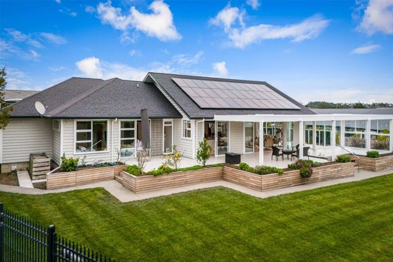 Photo of property in 4 Parlane Drive, Huapai, Kumeu, 0810