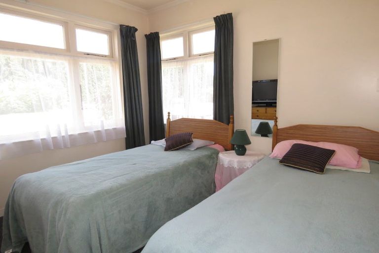 Photo of property in 10 Broadway, Reefton, 7830