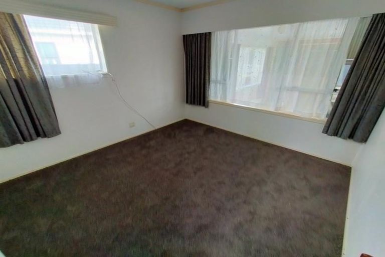 Photo of property in 22 Kings Drive, Levin, 5510