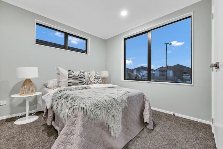 Photo of property in 2/33 Tokerau Drive, Rototuna North, Hamilton, 3210