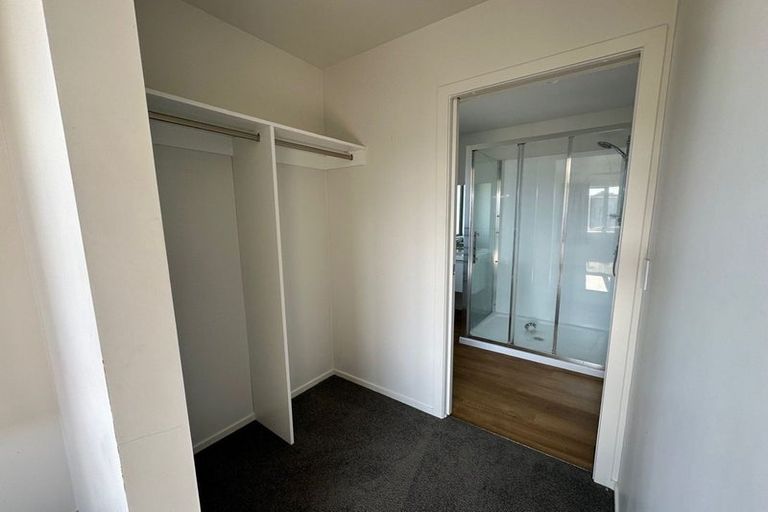 Photo of property in 30 Barber Grove, Moera, Lower Hutt, 5010