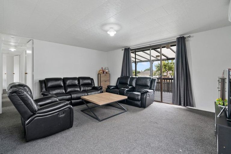 Photo of property in 1/62 Othello Drive, Clover Park, Auckland, 2023