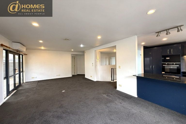 Photo of property in 56 Hogarth Rise, West Harbour, Auckland, 0618