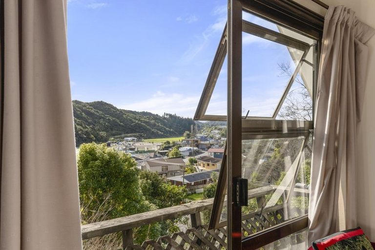 Photo of property in 5 Newgate Street, Picton, 7220