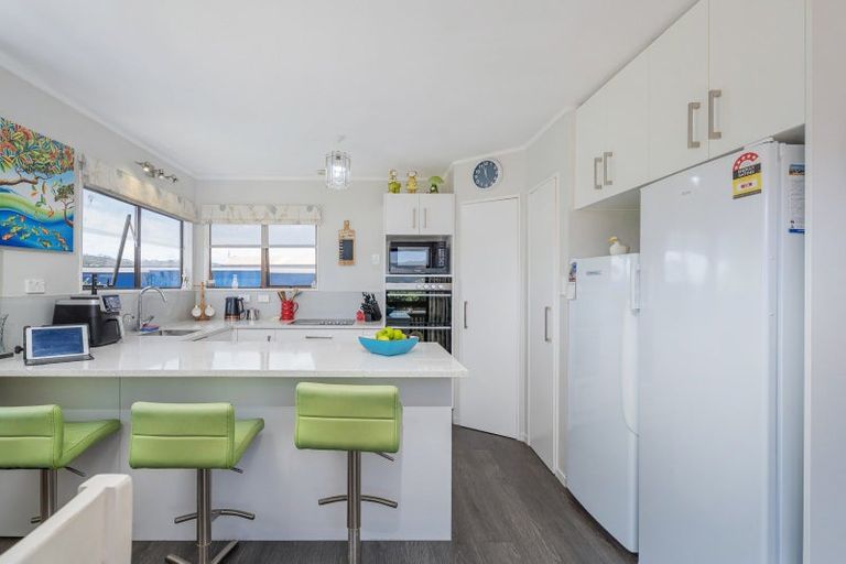 Photo of property in 184 Cook Drive, Whitianga, 3510