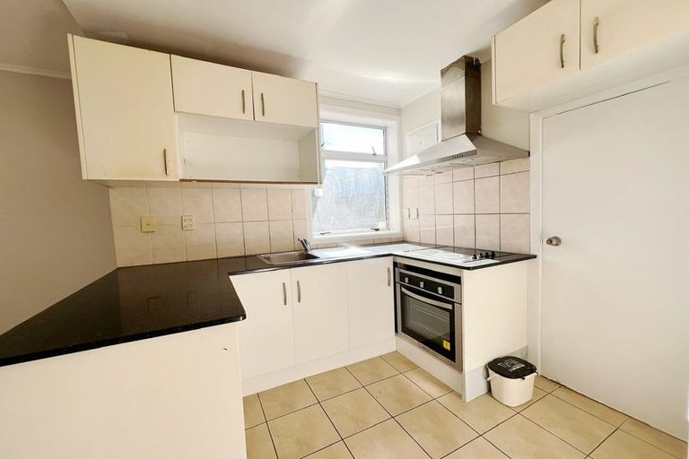 Photo of property in 1/16 Kenderdine Road, Papatoetoe, Auckland, 2025